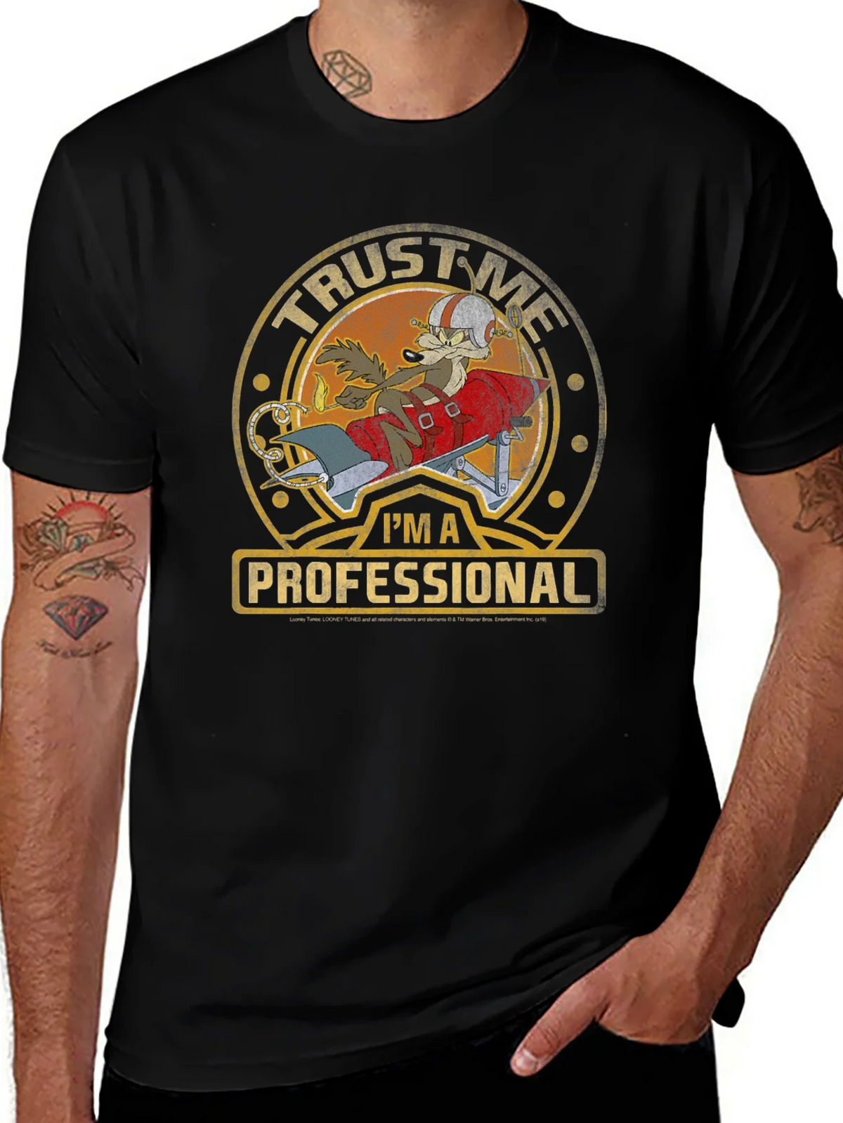 Trust Me Im A Professional Wile E Coyote T-Shirt product image 1