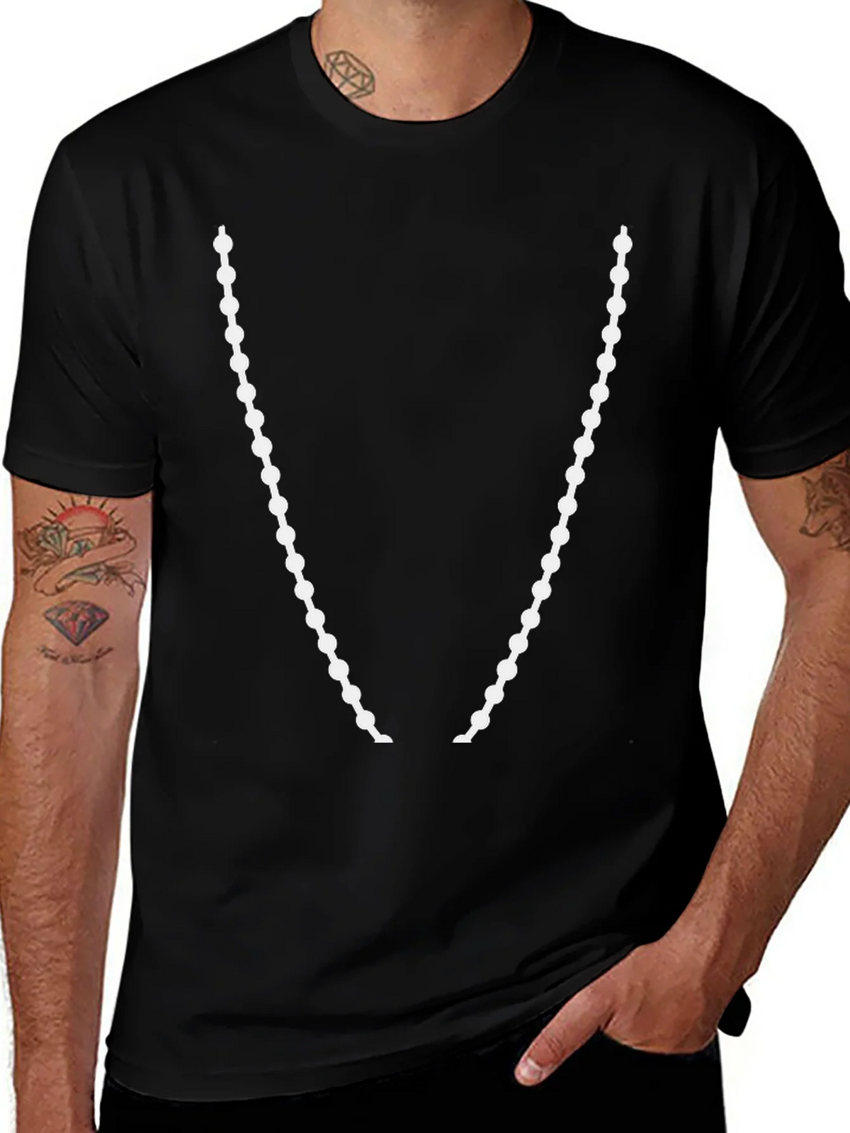 Beaded Necklace Graphic T-Shirt - Stylish Casual Wear